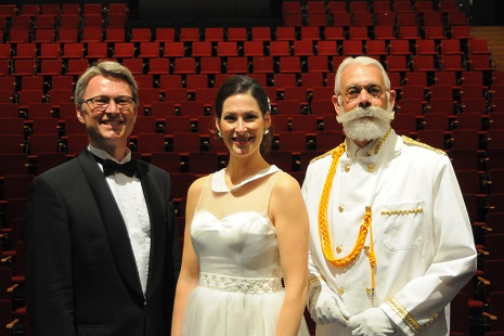 Peter Ettrup, Lady in White, dr. Wroman. Foto: Olav Vibild.